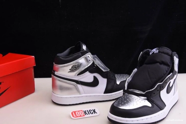 JORDAN WMNS HIGH OG 1 AIR CD0461-001 TOE SILVER 1206